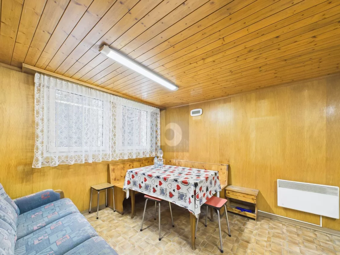 EIN BIJOUX NAHE DER NATUR