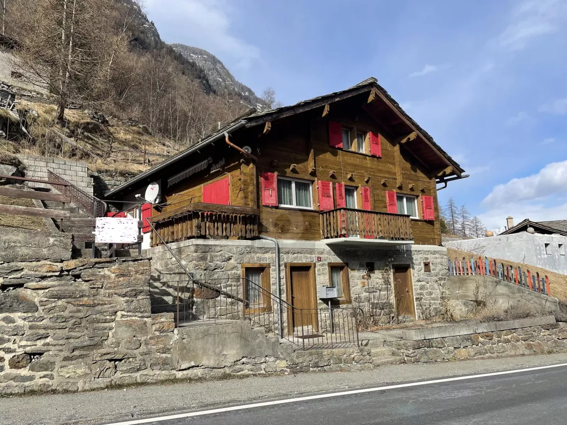 EIN BIJOUX NAHE DER NATUR