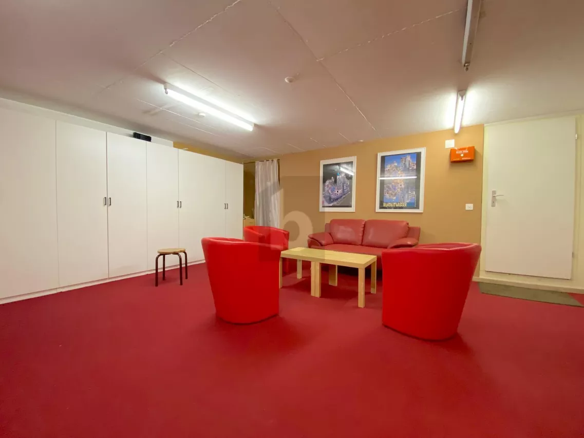 IDÉALEMENT SITUÉ AU COEUR DU VILLAGE