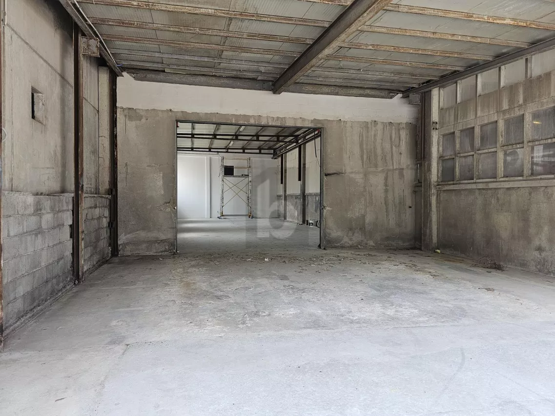 LOCAUX POLYVALENTS À VERNAYAZ