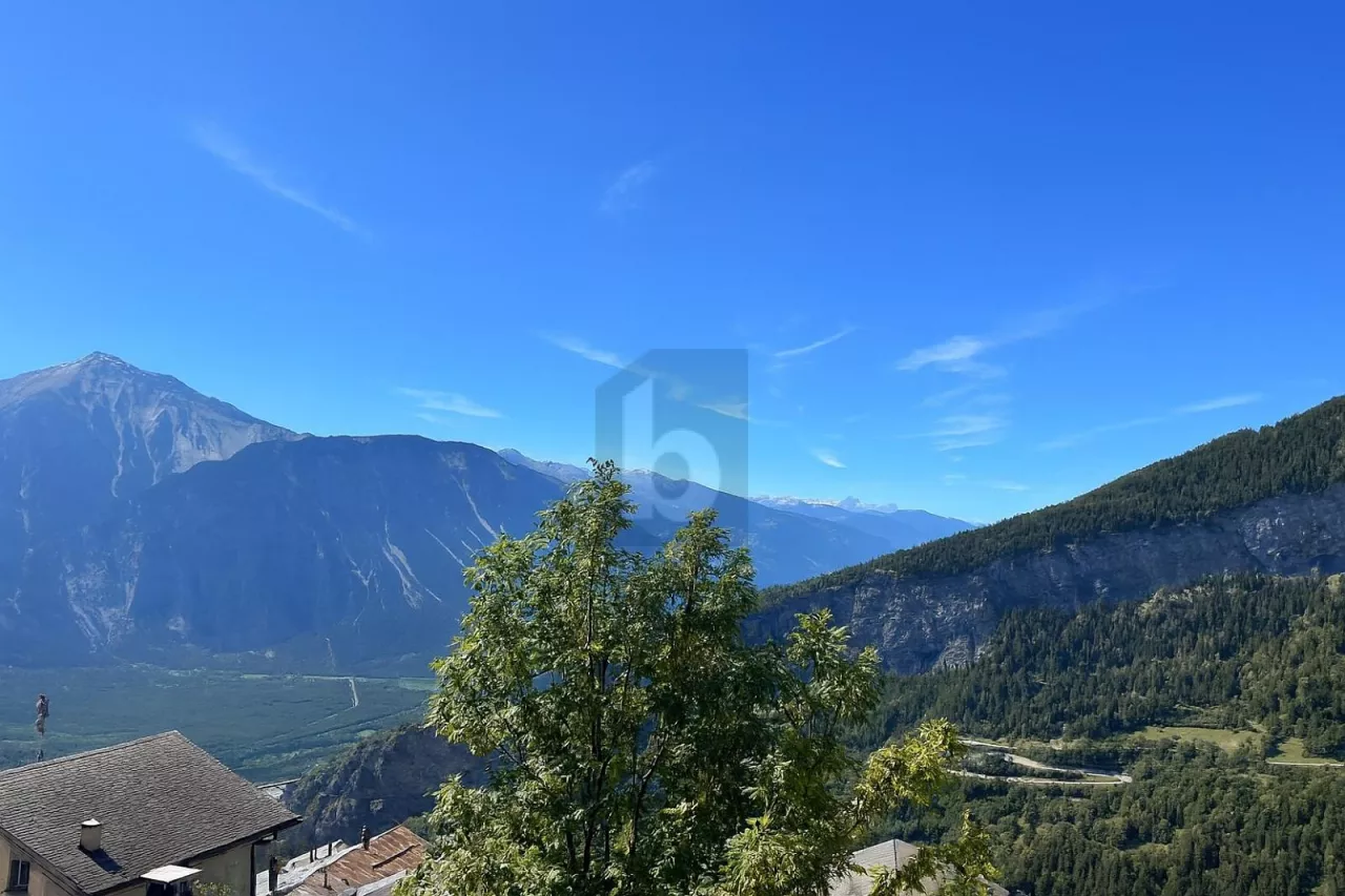 VIEL SONNENSCHEIN UND HERRLICHER AUSBLICK