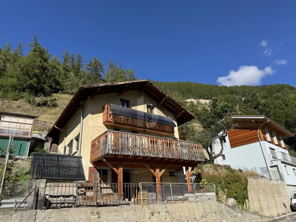 CHARMANTE PROPRIÉTÉ, VUE IMPRENABLE PLEIN SUD