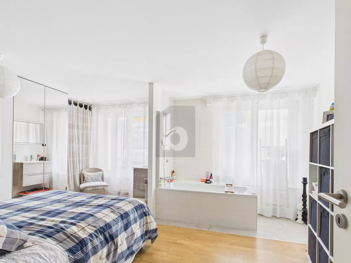 ENTIÈREMENT RÉNOVÉ ET DANS UN QUARTIER CALME