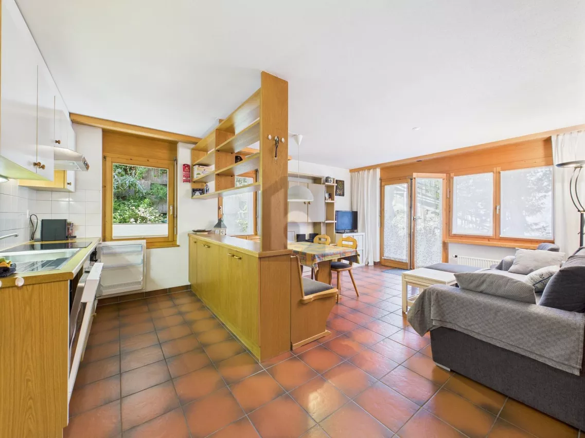 RUHIGE LAGE MIT GEMÜTLICHEM SITZPLATZ