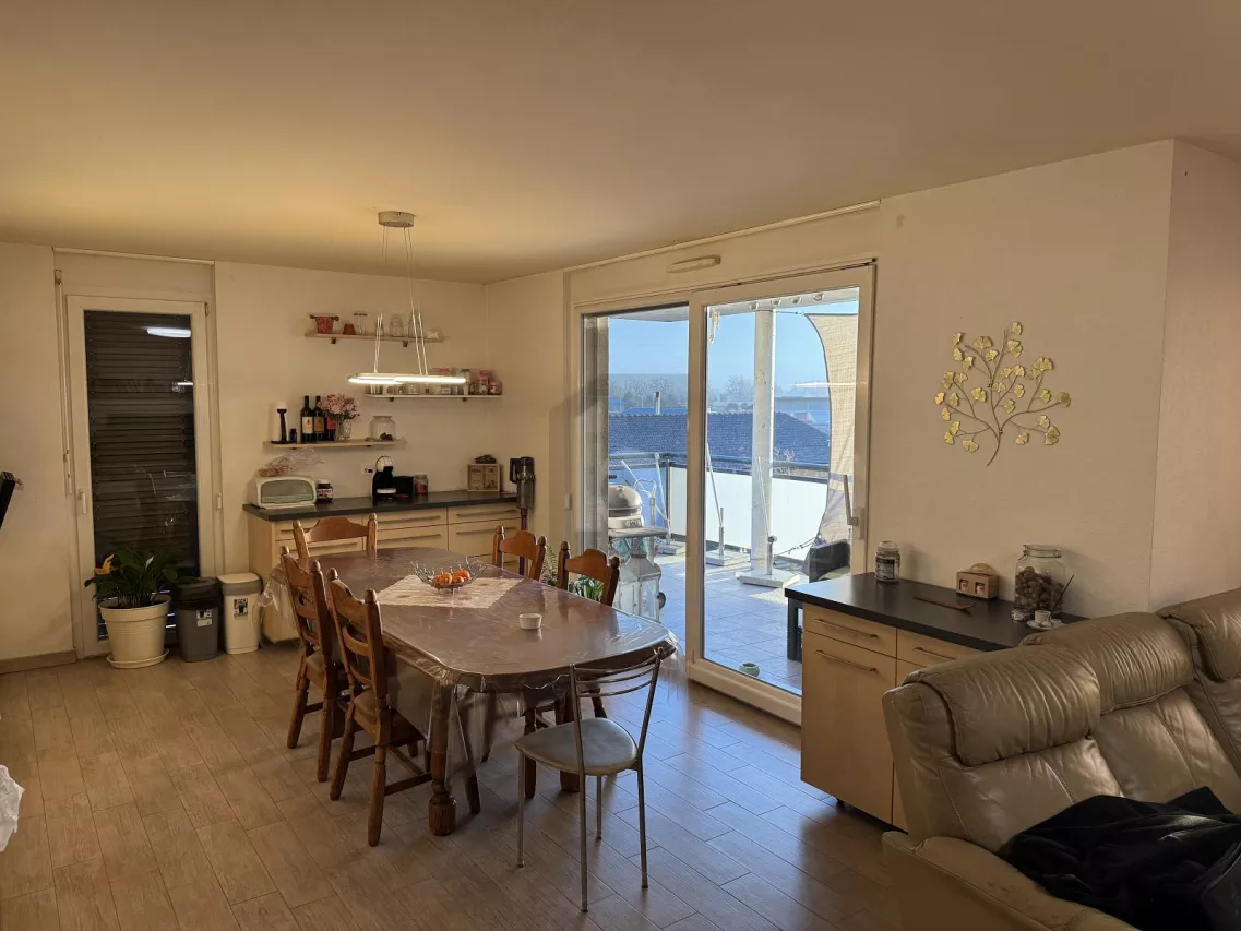 CONFORTABLE, LUMINEUX ET CALME