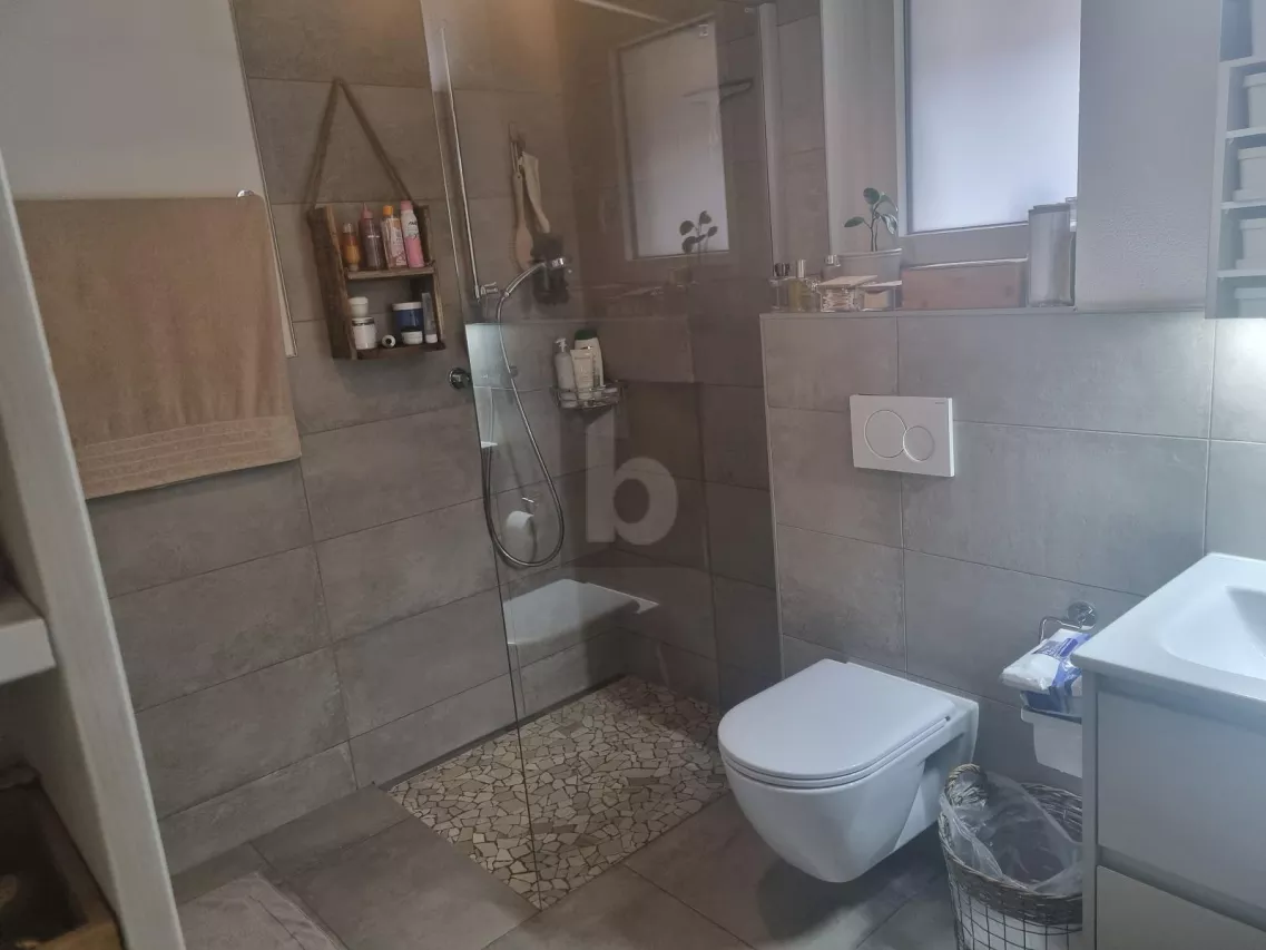 VIVRE ENTRE SOLEIL ET MONTAGNES