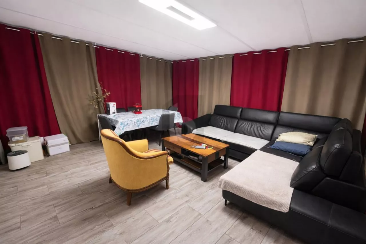 TRANQUILLITÉ AVEC JARDIN ET LAC