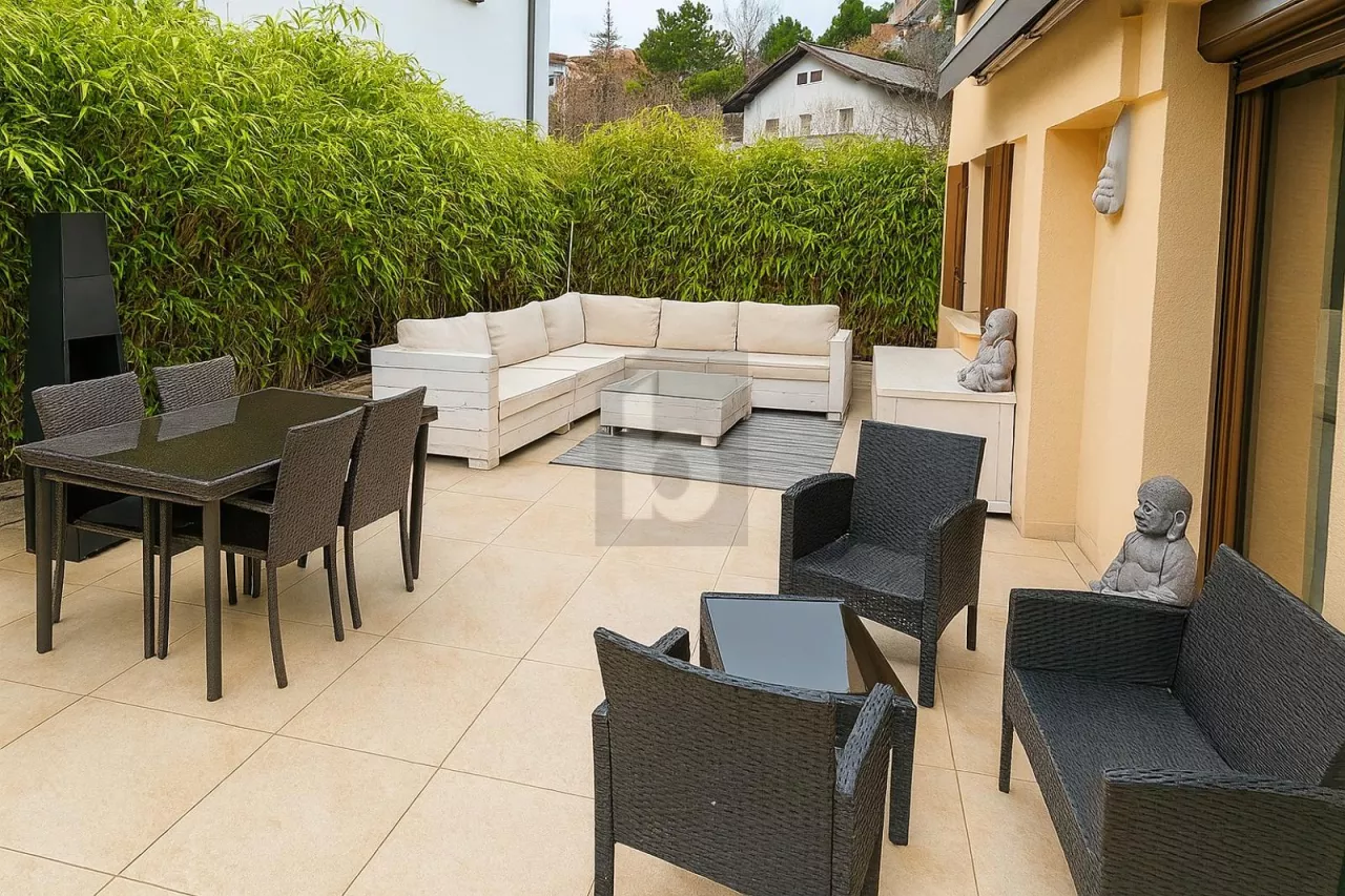 PROPRIÉTÉ AVEC TERRAIN À BÂTIR