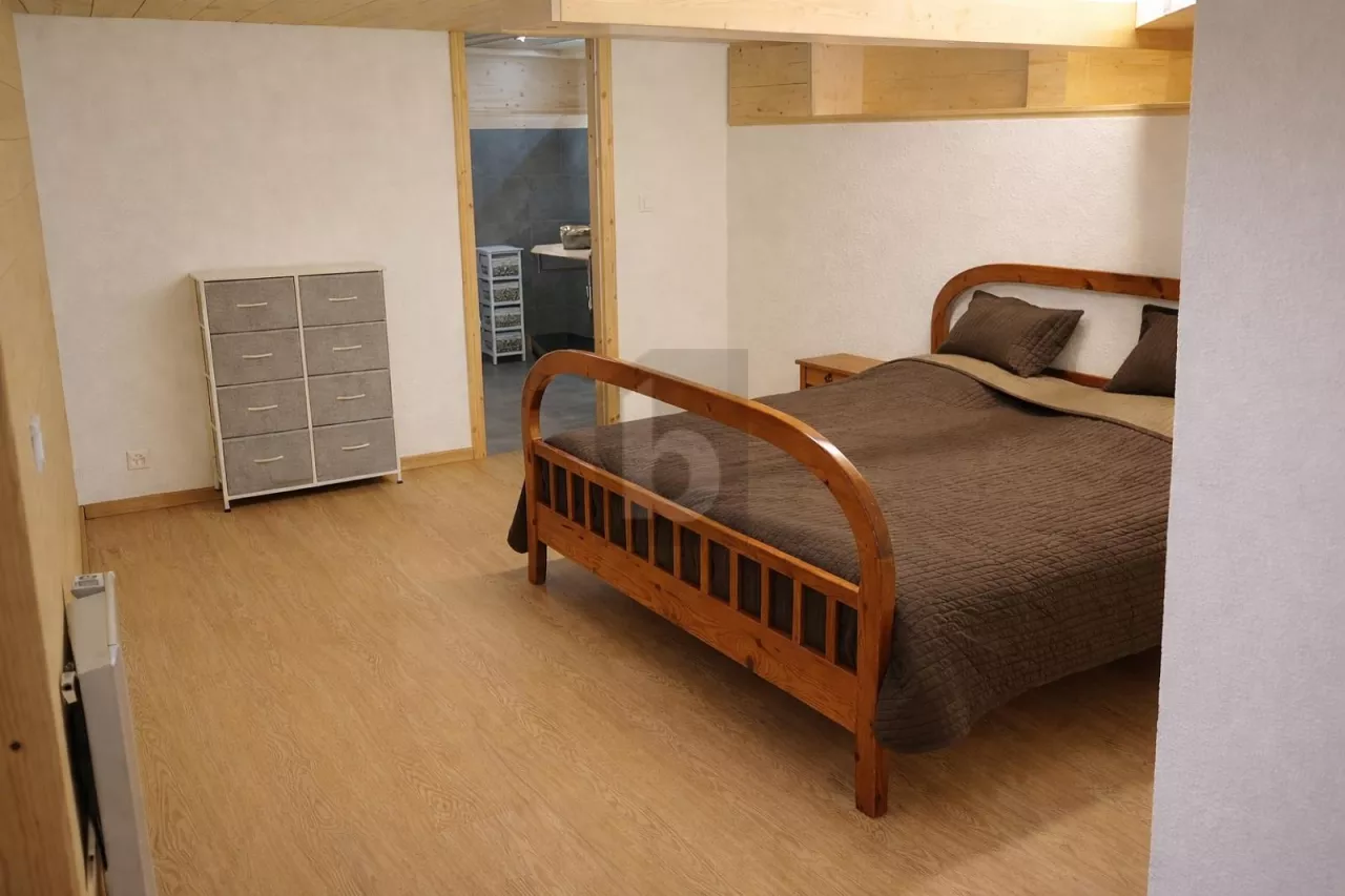 IDYLLIQUE, ÉLÉGANT, AVEC CHARME NATUREL