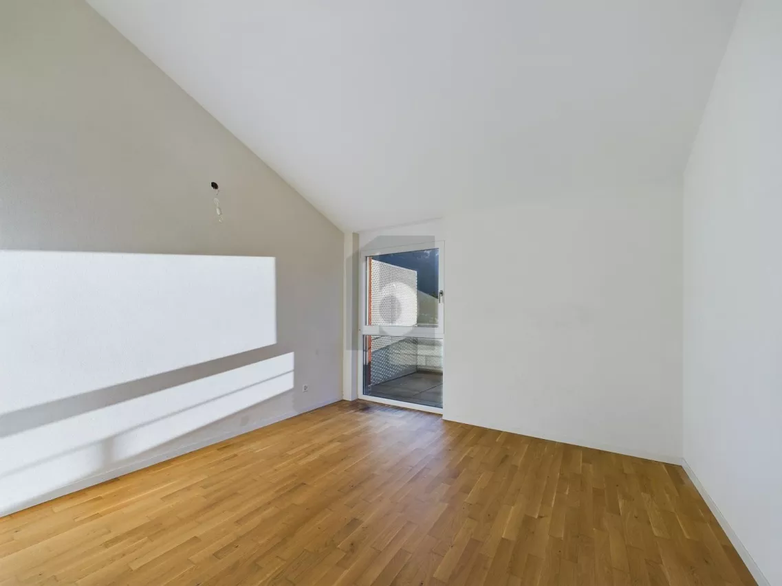 SONNIG, RUHIG MIT WEITBLICK