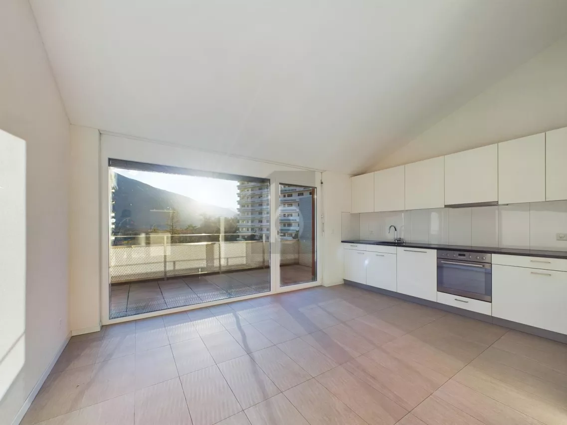 SONNIG, RUHIG MIT WEITBLICK