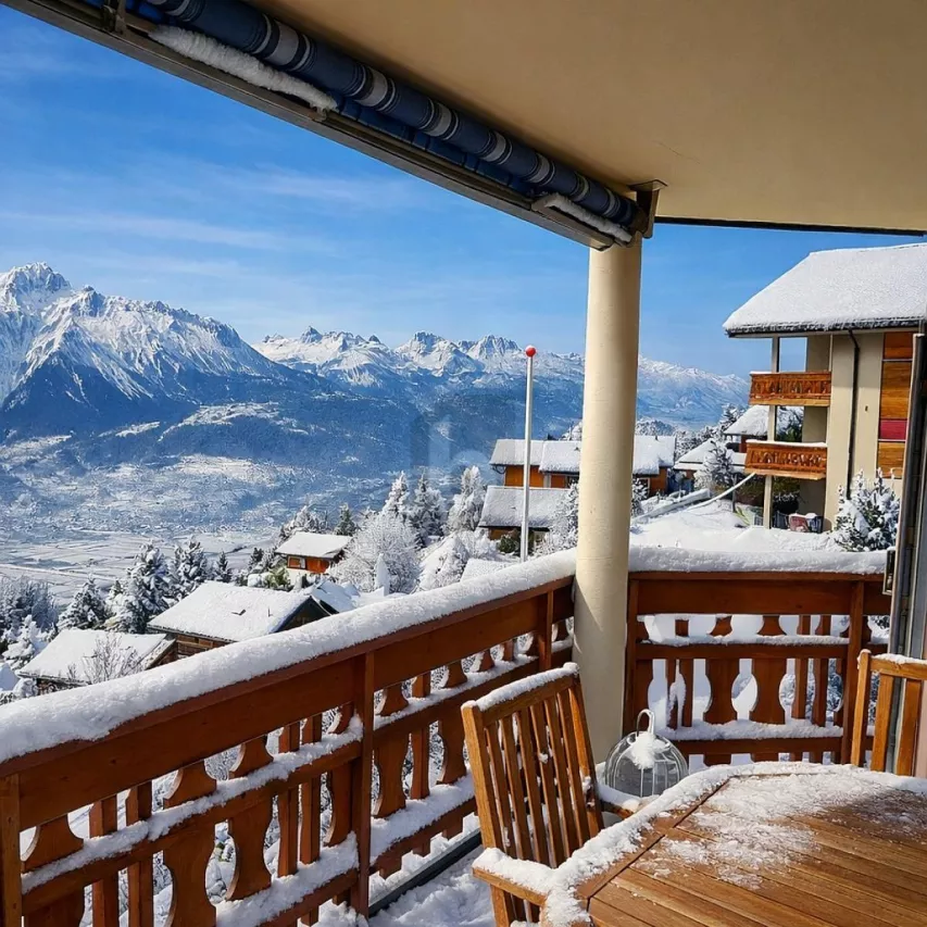 AVEC BALCON ET VUE EXCEPTIONNELLE !