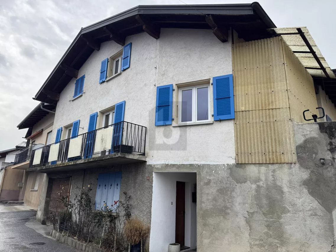 RARE: AVEC GRANGE ET GRAND POTENTIEL