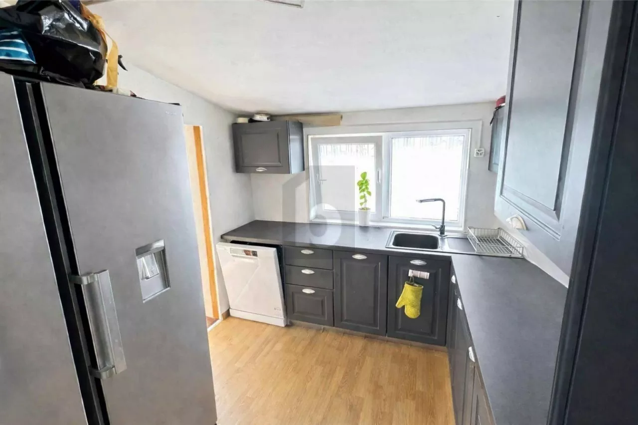 TRANQUILLITÉ AVEC JARDIN ET LAC