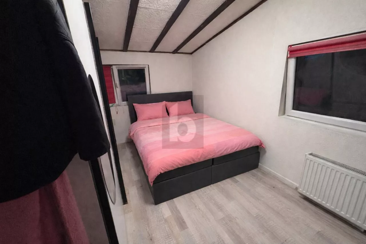 TRANQUILLITÉ AVEC JARDIN ET LAC