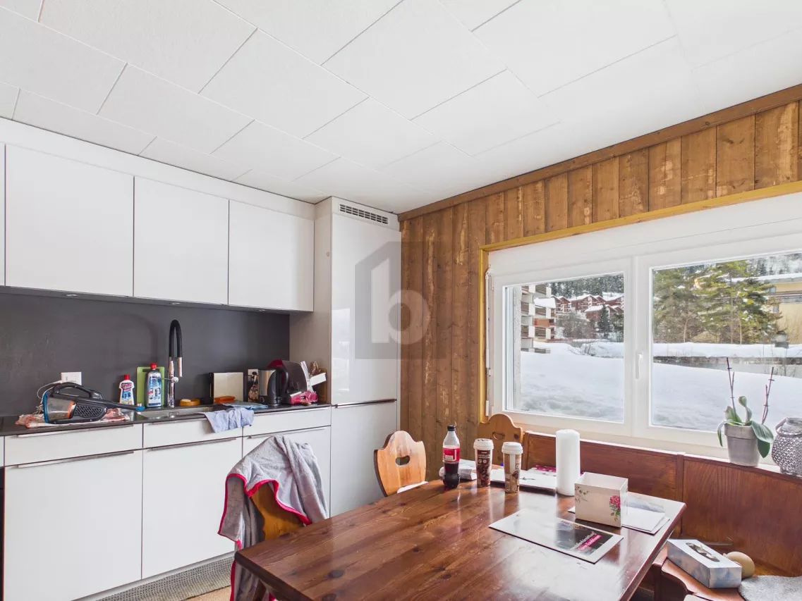 SONNIG UND RUHIG MIT BERGBLICK