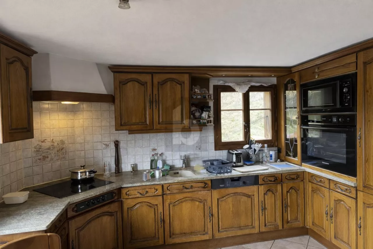 CHARMANT, UNIQUE & AVEC POTENTIEL