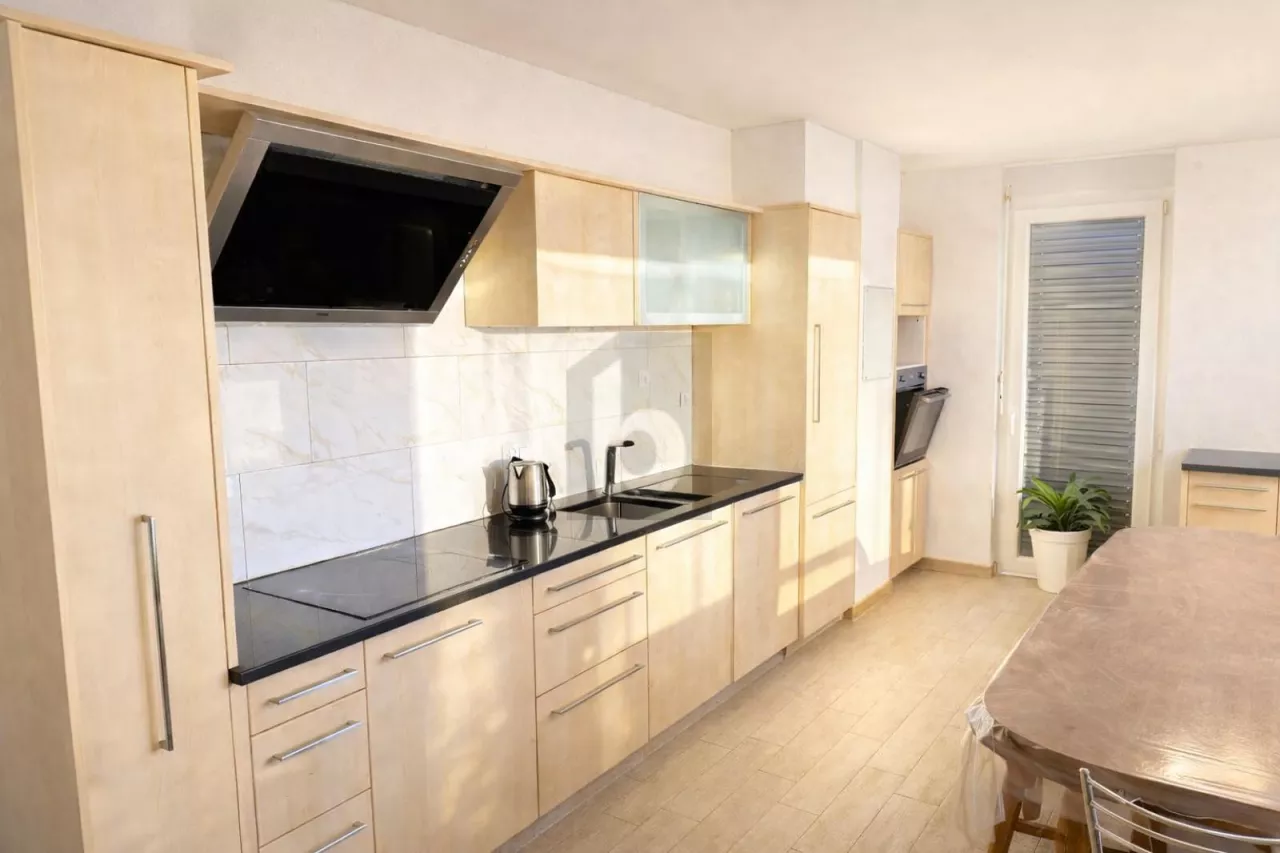 PRIX TOP! CONFORTABLE, LUMINEUX ET CALME