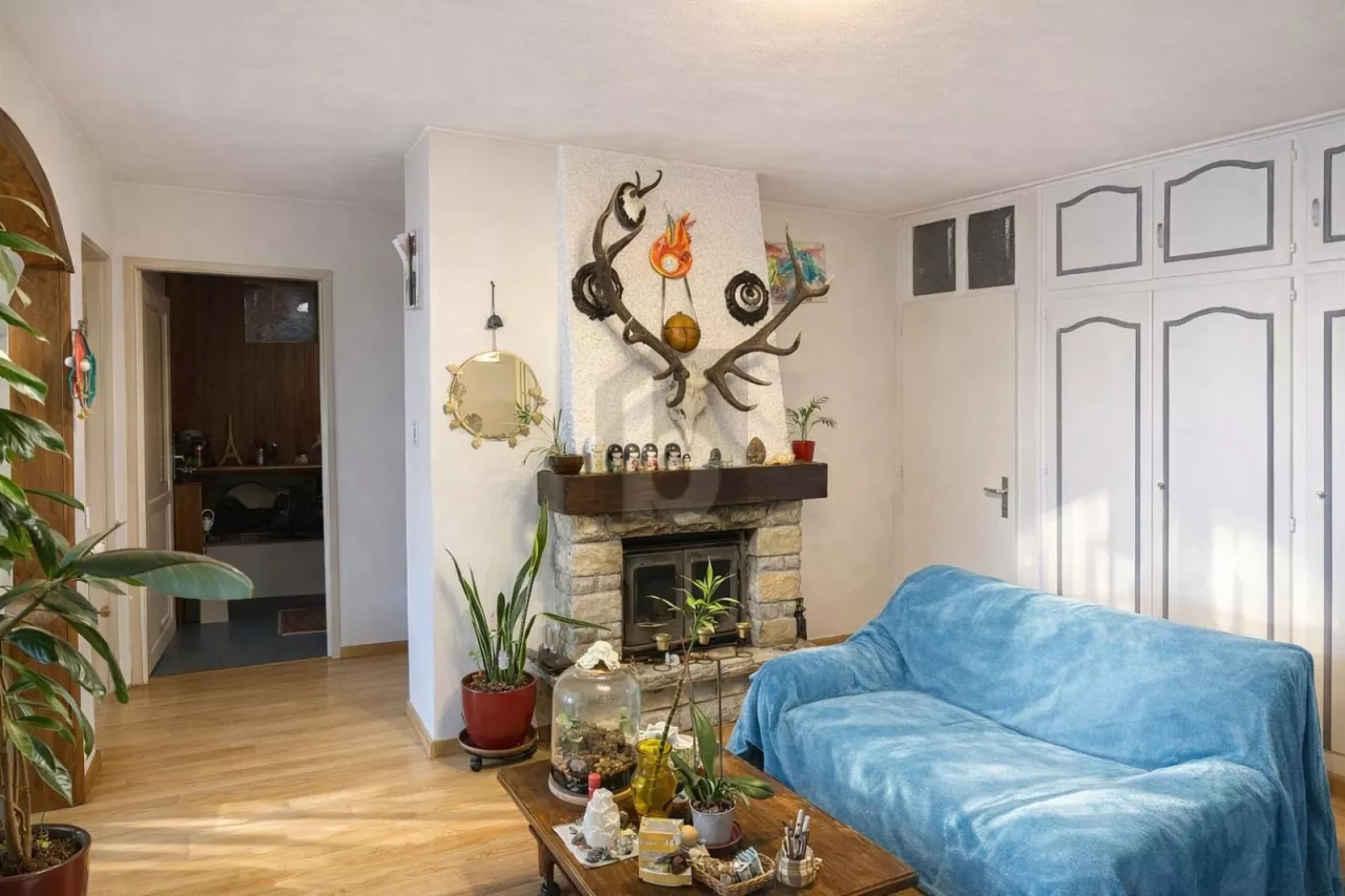 RARE: AVEC GRANGE ET GRAND POTENTIEL