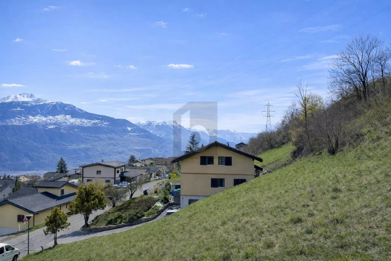 UNIQUE, DANS UN CADRE PRIVILÉGIÉ & VUE PANORAMIQUE
