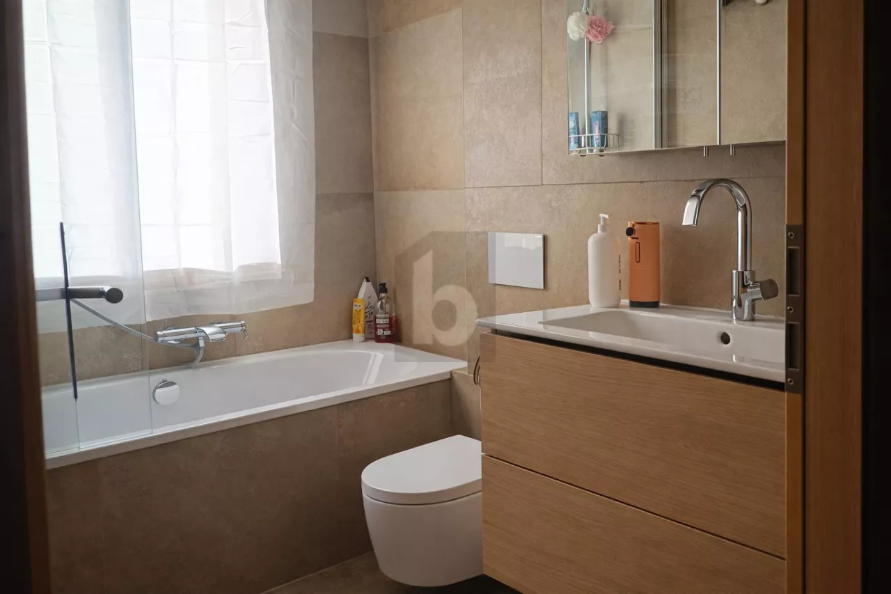 MODERNE, LUMINEUX & AVEC PANORAMA