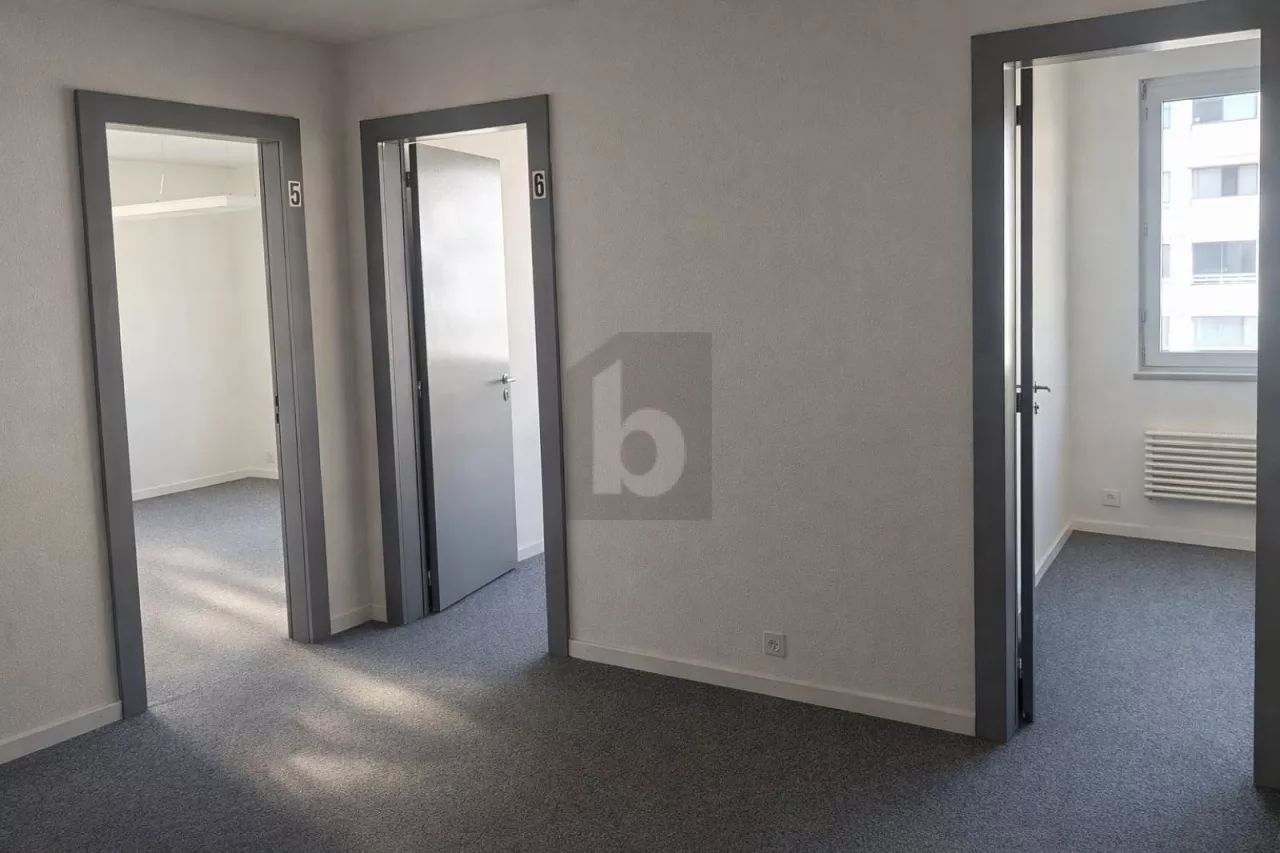 LUMINOSO, PRATICO ET CENTRALE