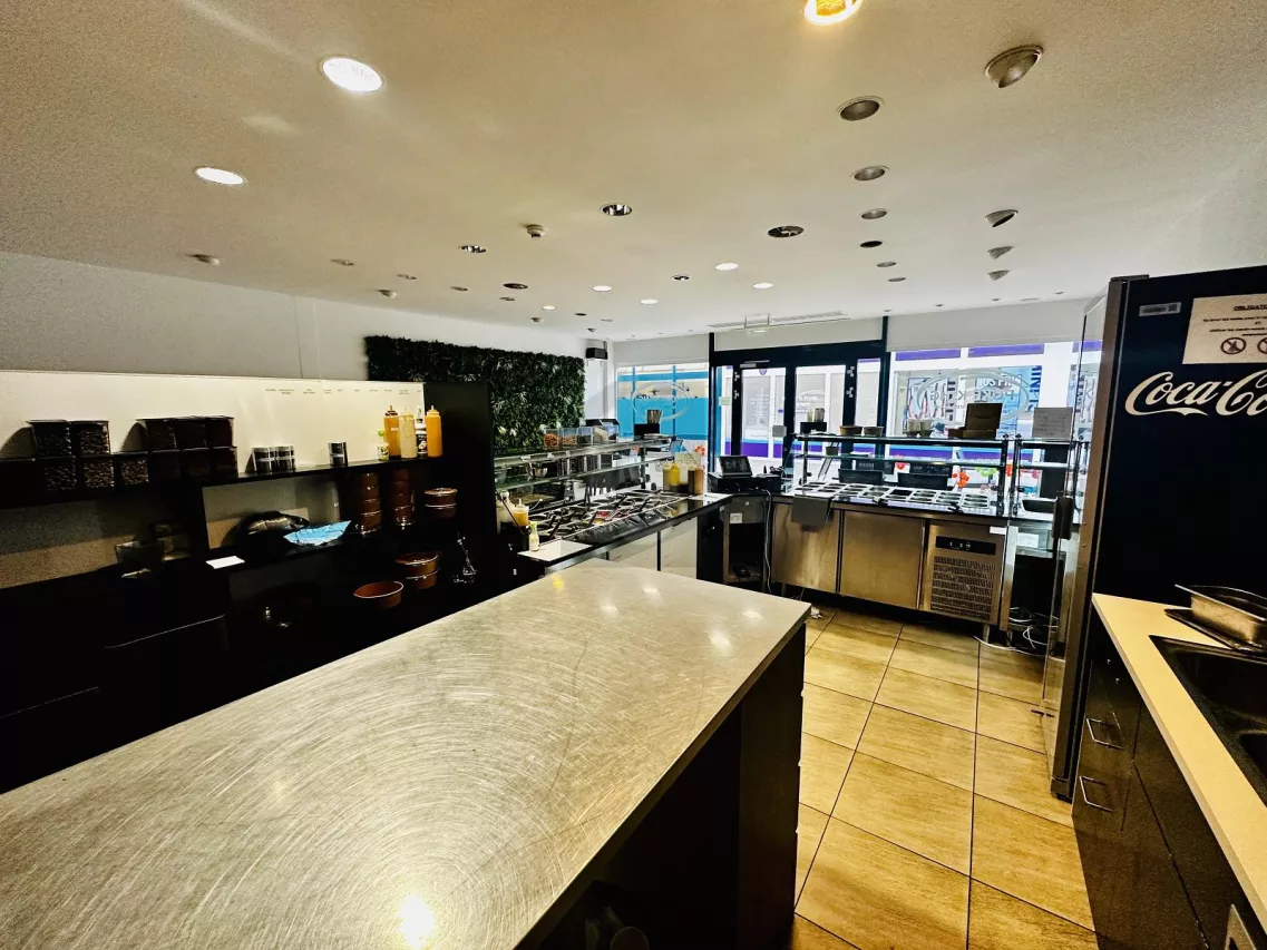 POKE BOWLS, SITUATION IDEALE, EQUIPEMENT COMPLET