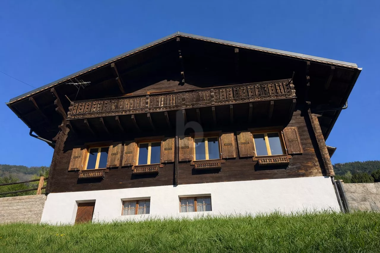 MAGNIFIQUE, RÉNOVÉ AVEC VUE SUR LES DENTS DU MIDI