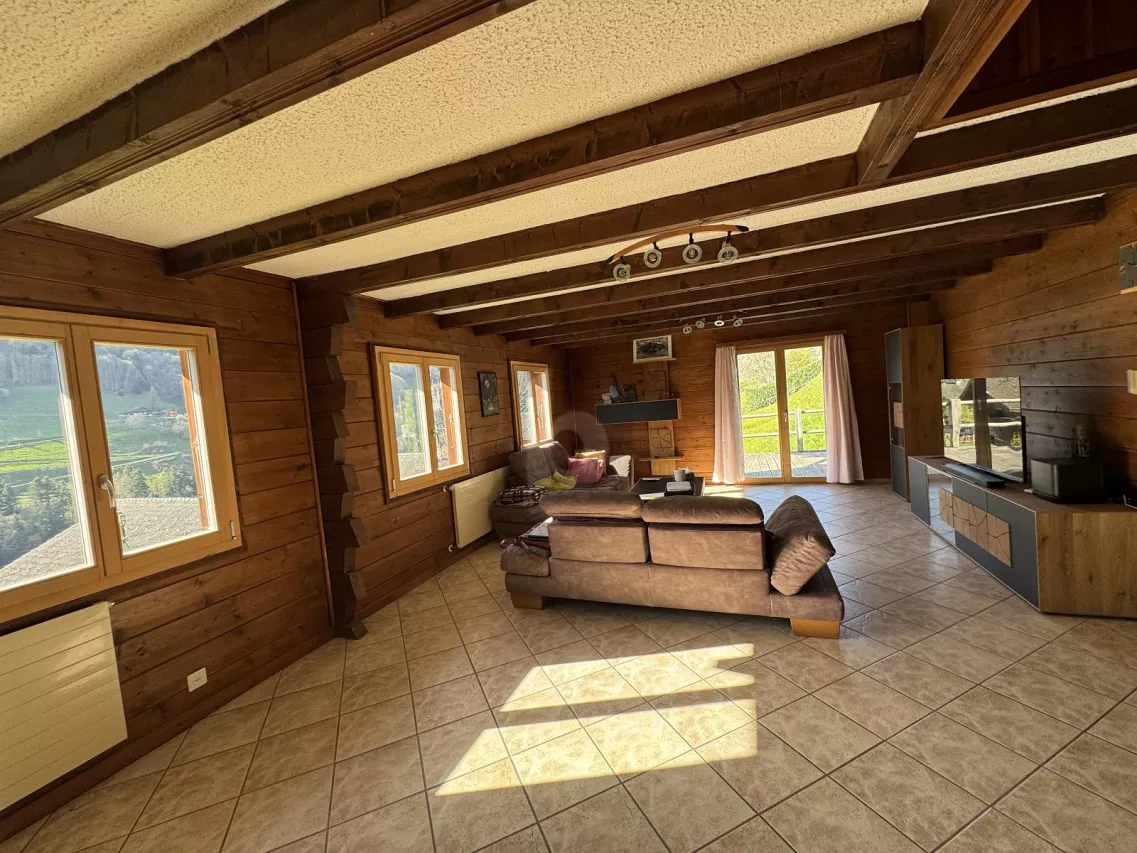 MAGNIFIQUE, RÉNOVÉ AVEC VUE SUR LES DENTS DU MIDI