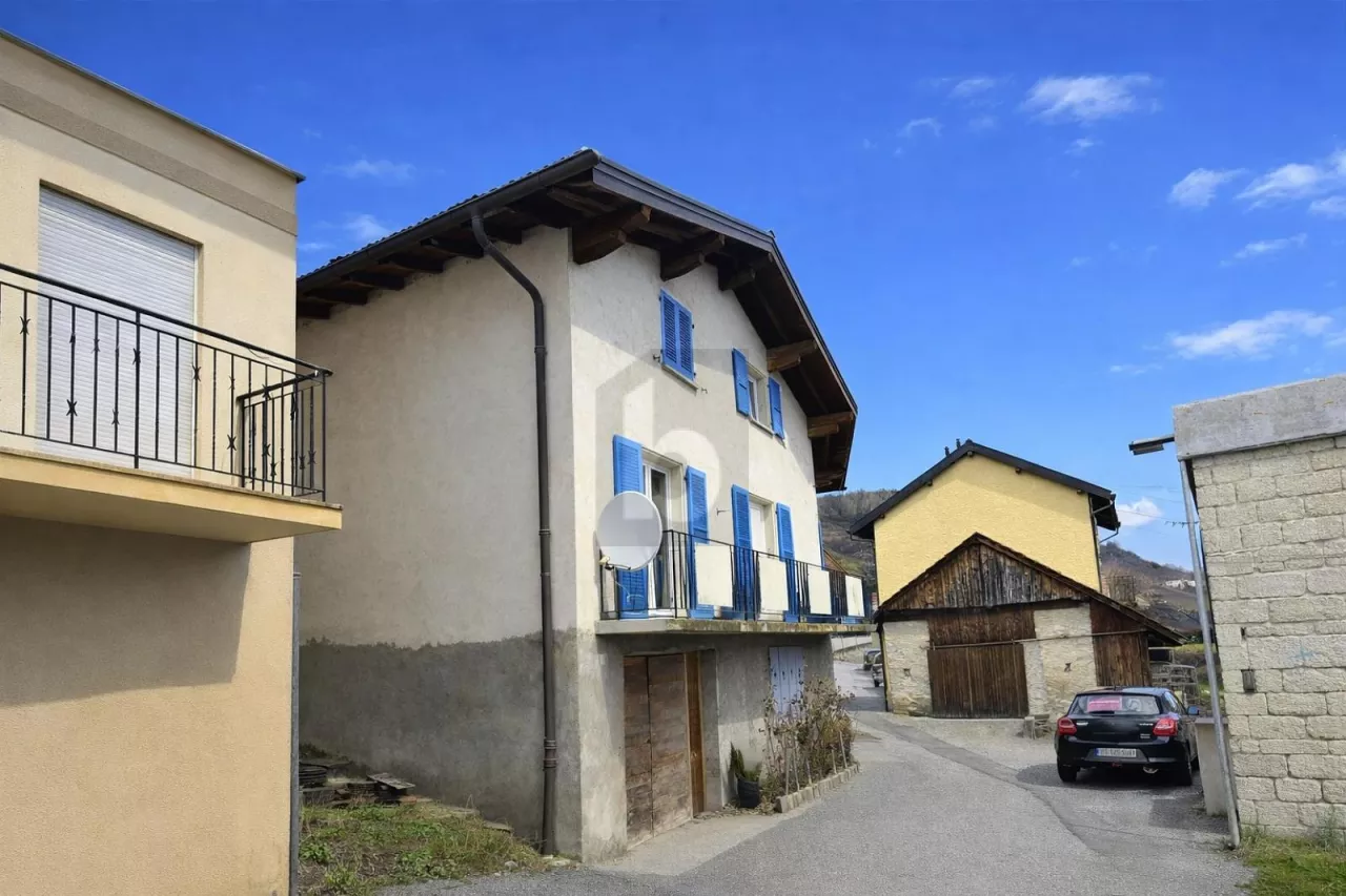 RARE: AVEC GRANGE ET GRAND POTENTIEL