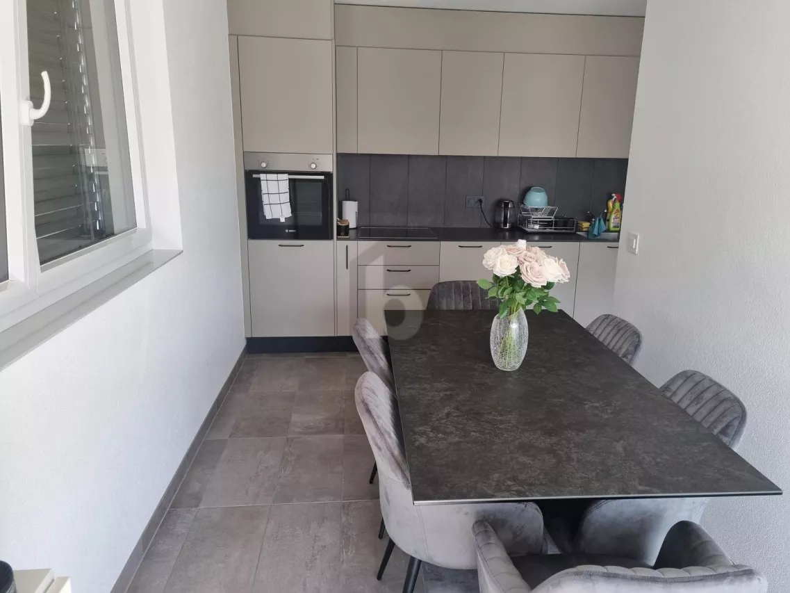 LUMINEUX AVEC VUE SUR LES MONTAGNES