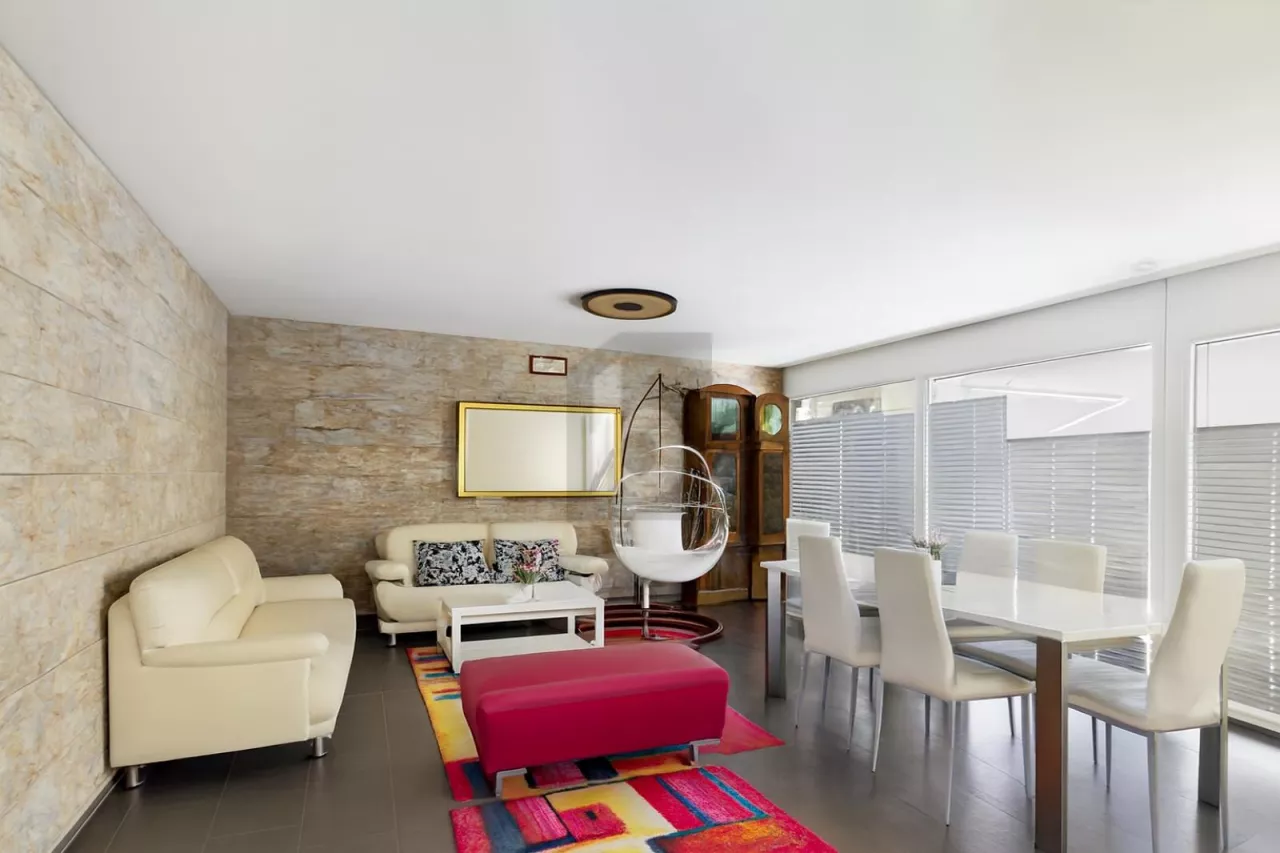 MODERN, ELEGANT & GROSSZÜGIG