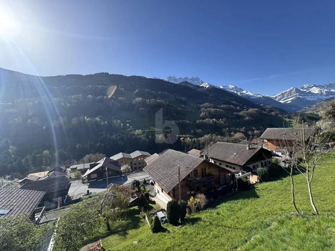 MAGNIFIQUE, RÉNOVÉ AVEC VUE SUR LES DENTS DU MIDI
