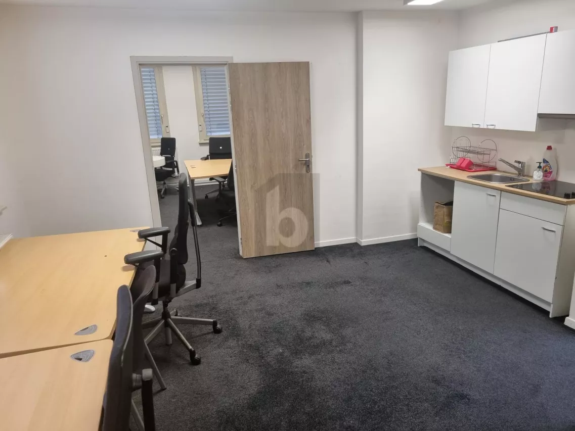 JOLI ESPACE DE BUREAU