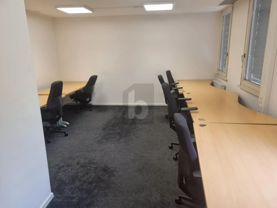 JOLI ESPACE DE BUREAU