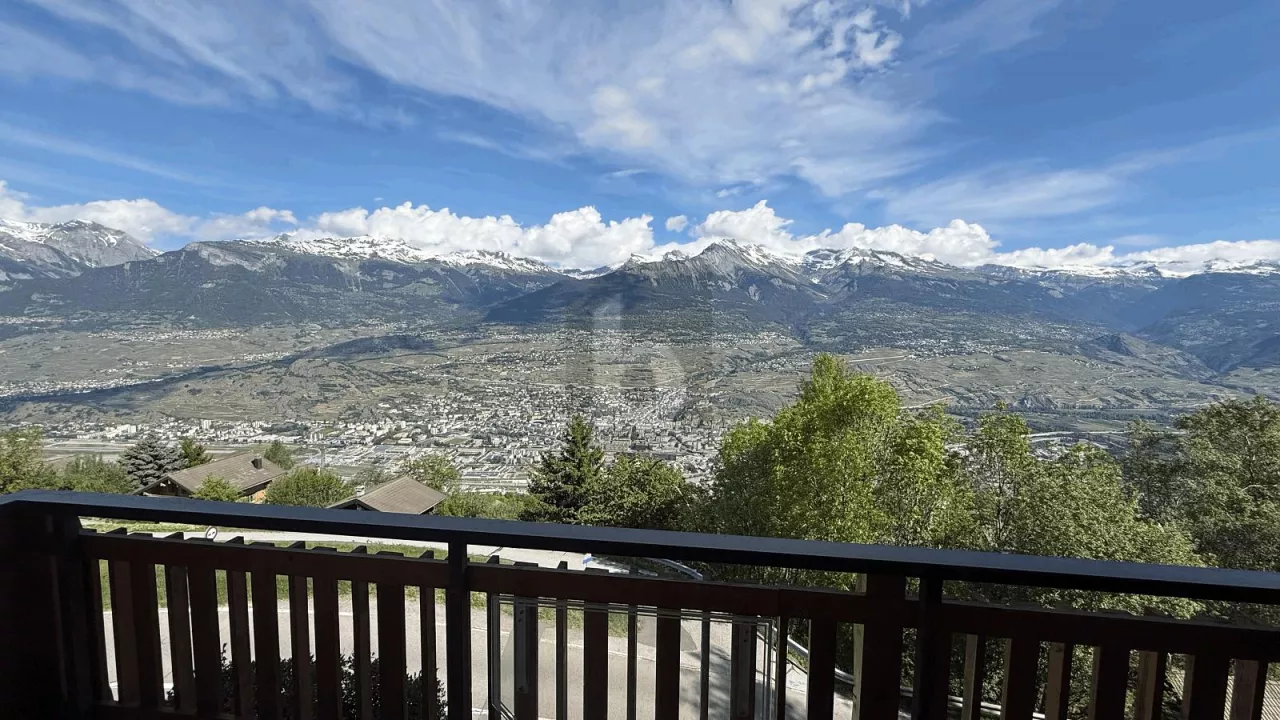 VUE PANORAMIQUE ET AU CALME