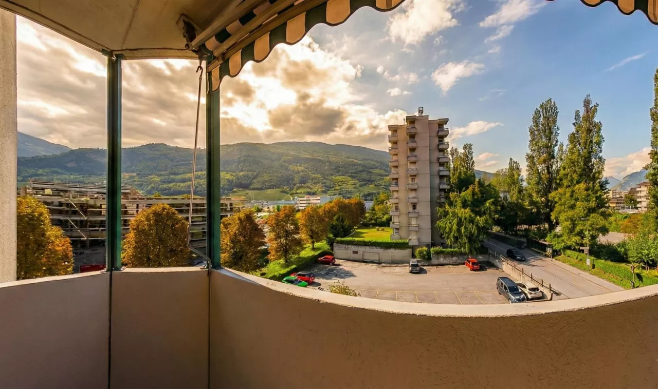 Magnifique appartement de 4,5 pièces à Sion totalement rénové