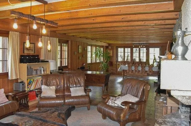 Magnifique chalet terrasse de 9,5 pièces à la Tzoumaz