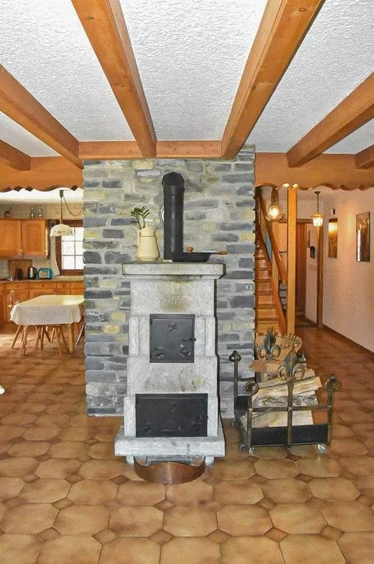 Magnifique chalet terrasse de 9,5 pièces à la Tzoumaz