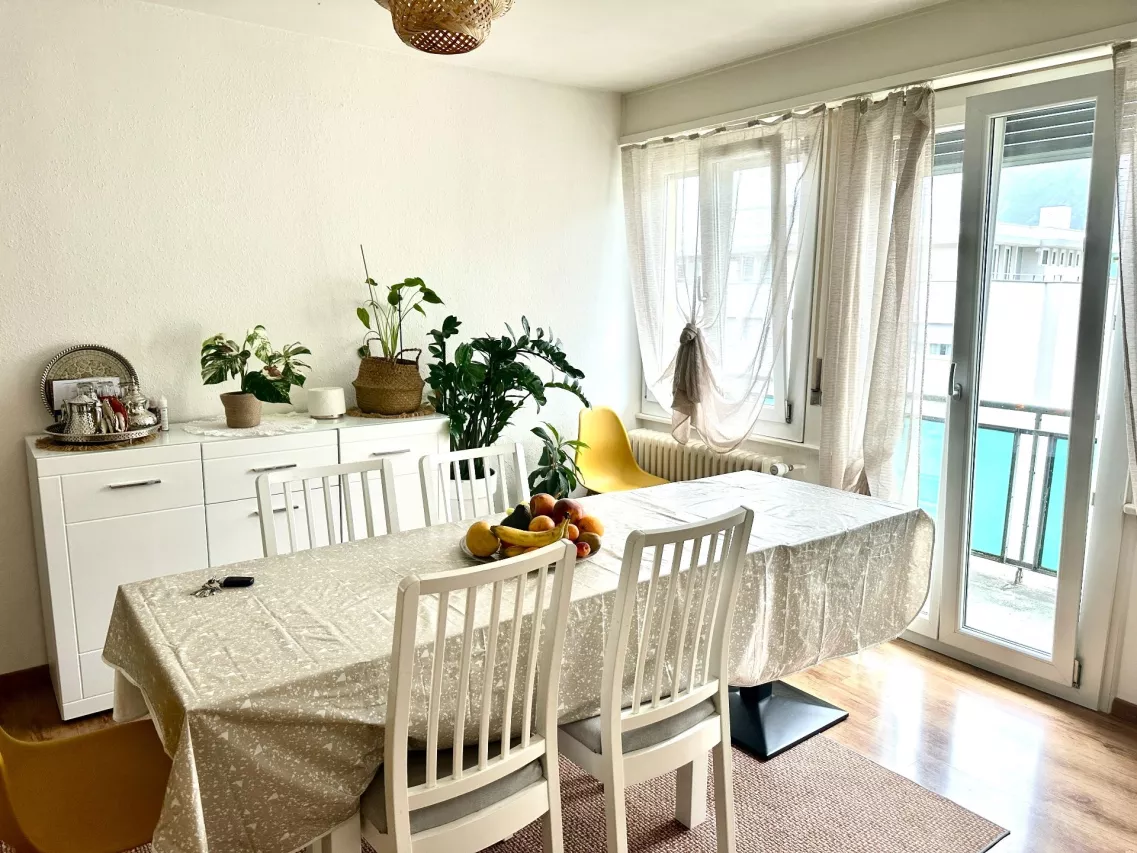 Bel appartement au 4ème étage de 4,5 pièces à Sierre