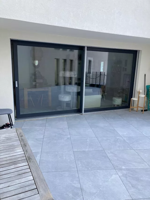 Magnifique grand 2,5 pièces à Uvrier au rez-de-chaussée