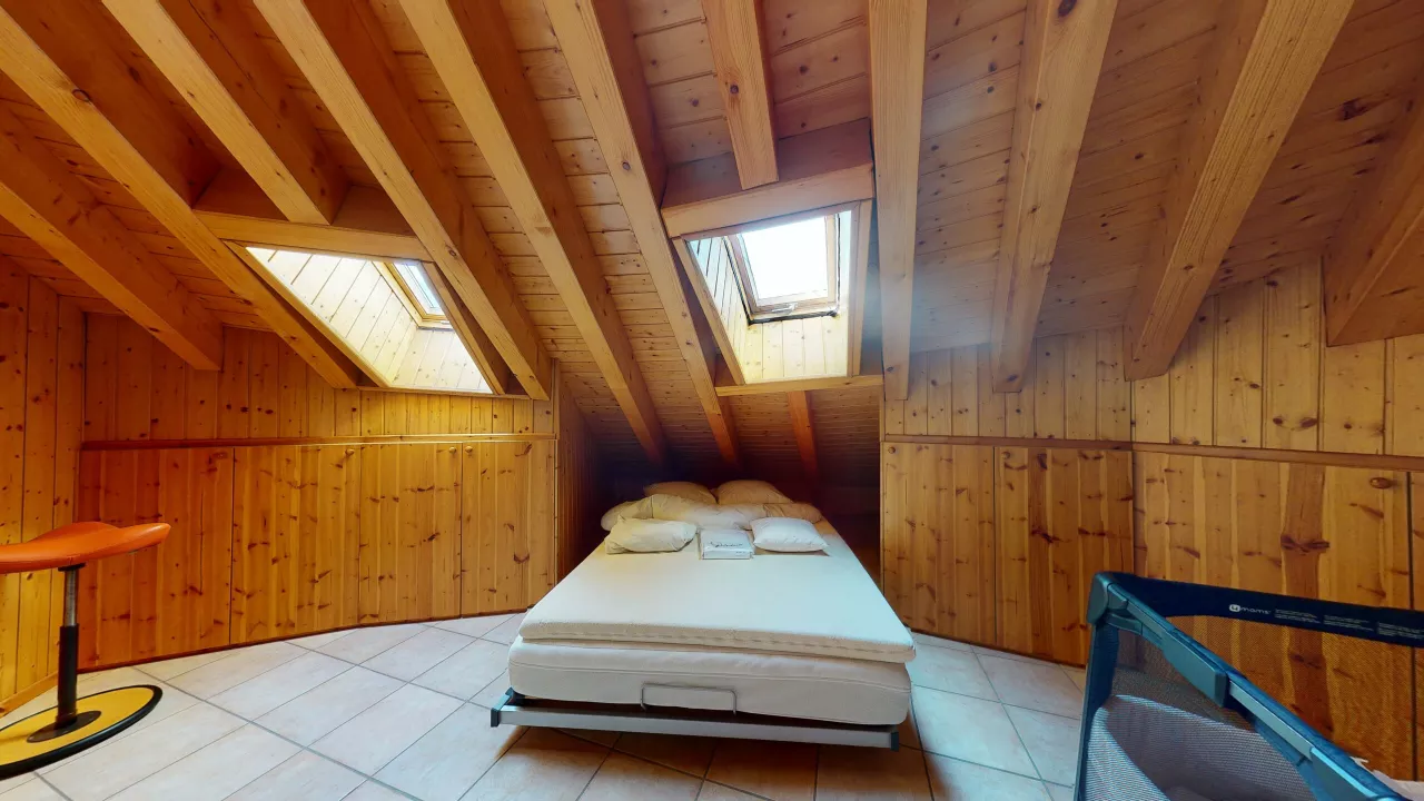 * Centre ville - Attique de 5,5 pces à louer *