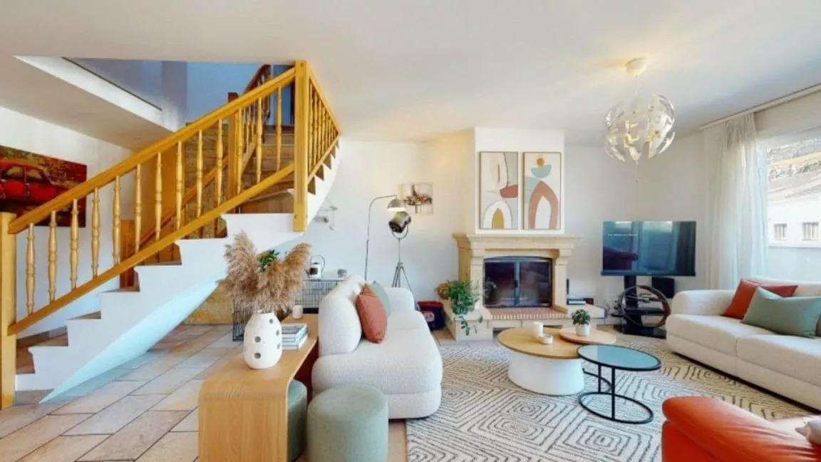 * Centre ville - Attique de 5,5 pces à louer *