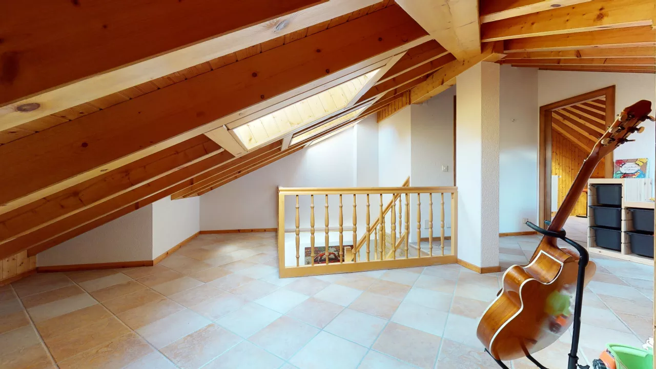 * Centre ville - Attique de 5,5 pces à louer *