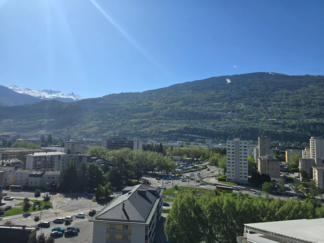 Bel appartement terrasse de 3,5 pièces à Sion