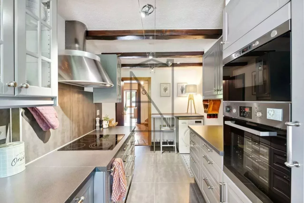 5-room duplex in historic downtown building