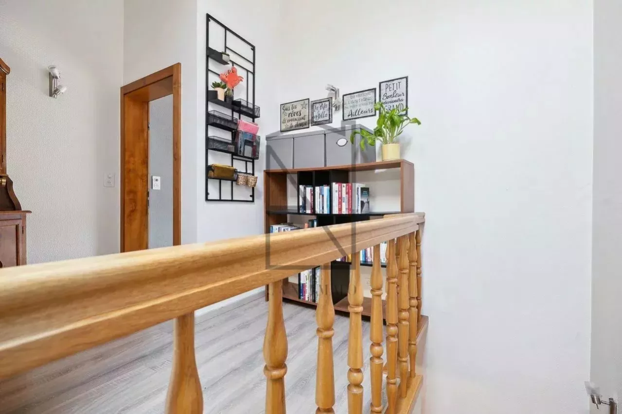 5-room duplex in historic downtown building