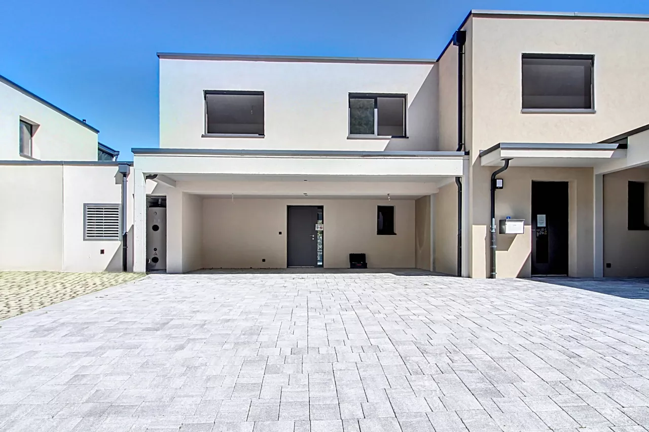Martigny - Villa neuve de 4.5 pièces avec deux terrasses -