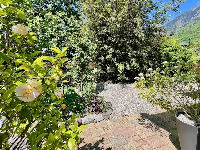 Collonges - Villa individuelle de 5 pièces sur un niveau avec patio