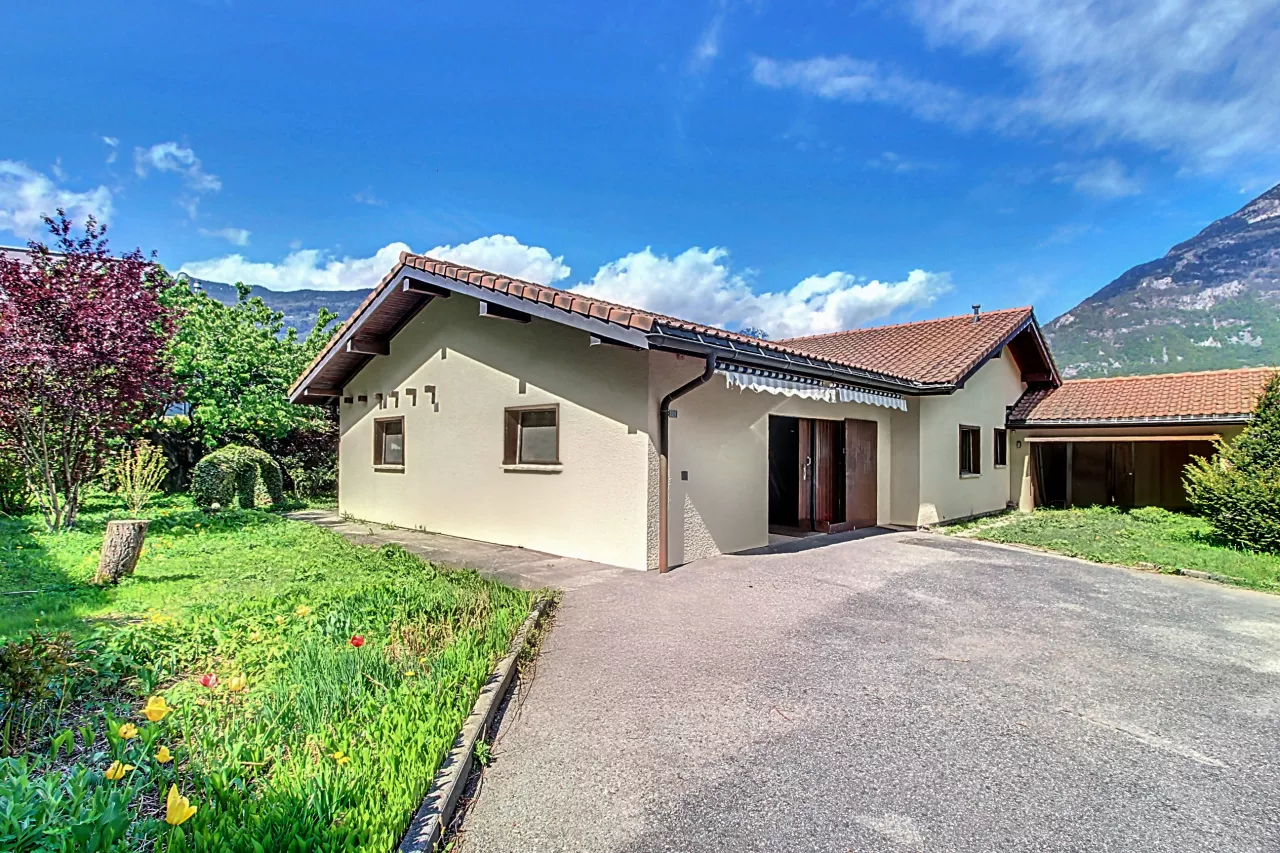 Martigny - Villa individuelle de 5.5 pièces sur un niveau avec